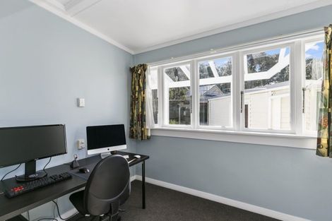 Photo of property in 21 Beach Street, Island Bay, Wellington, 6023