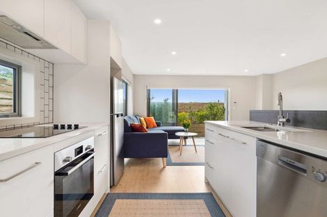 Photo of property in 116c Birkdale Road, Birkdale, Auckland, 0626