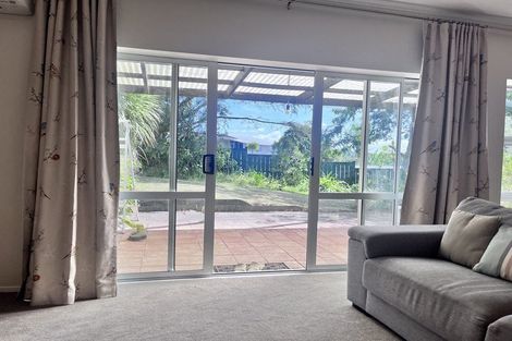 Photo of property in 881 Beach Road, Waiake, Auckland, 0630