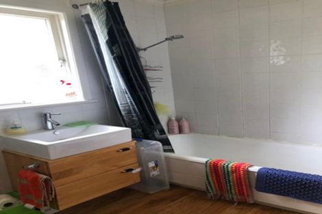 Photo of property in 24 Barrie Crescent, Silverdale, Hamilton, 3216