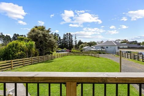 Photo of property in 972 Kahikatea Flat Road, Waitoki, 0871
