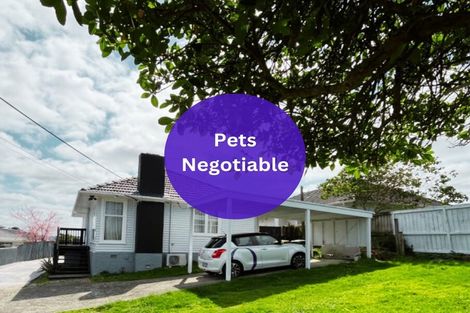 Photo of property in 51a Vodanovich Road, Te Atatu South, Auckland, 0610