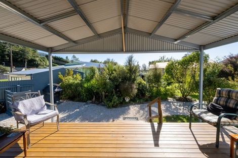 Photo of property in 33 Wairau Road, Picton, 7220