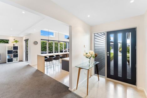 Photo of property in 6 Bargrove Close, Halswell, Christchurch, 8025