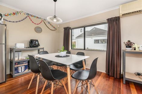 Photo of property in 1/13a Kitewao Street, Northcote, Auckland, 0627