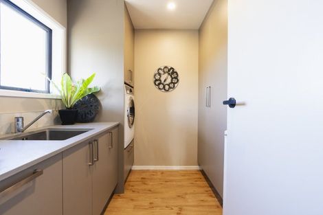 Photo of property in 8 Rutherford Road, Mosgiel, 9092