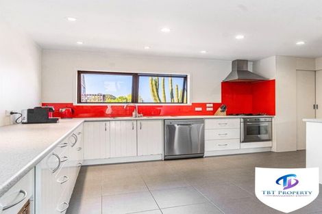 Photo of property in 563 Great South Road, Rosehill, Papakura, 2113