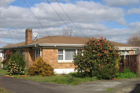 Photo of property in 18 Campbell Place, Papakura, 2110