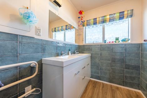 Photo of property in 10 Gorge Road, Waimate, 7924