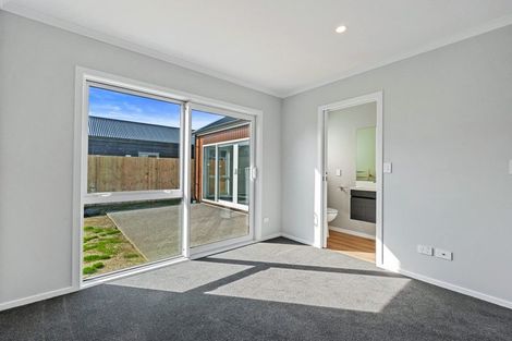 Photo of property in 6 Rotoiti Place, Paraparaumu, 5032