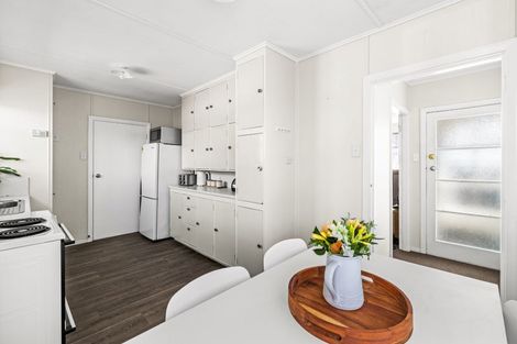 Photo of property in 11 Massey Crescent, Marewa, Napier, 4110