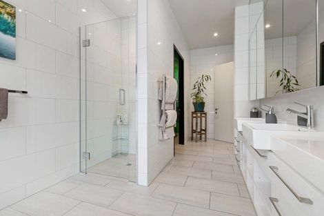 Photo of property in 46 Tui Drive, Mount Creighton, Queenstown, 9371