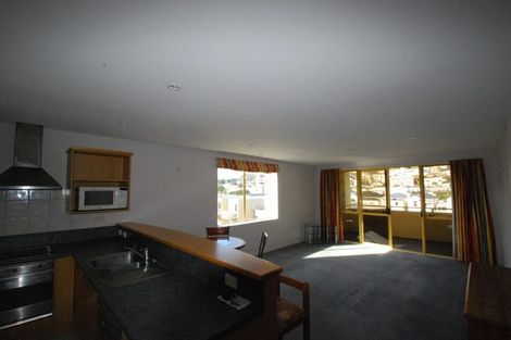 Photo of property in 6d/5 Kent Terrace, Mount Victoria, Wellington, 6011