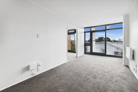 Photo of property in 5e/30 Westward Ho, Glen Eden, Auckland, 0602