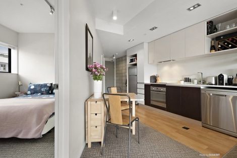 Photo of property in Masina Apartments, 114/80 Riddiford Street, Newtown, Wellington, 6021