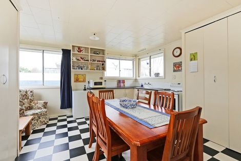 Photo of property in 6 Bristol Place, Flaxmere, Hastings, 4120