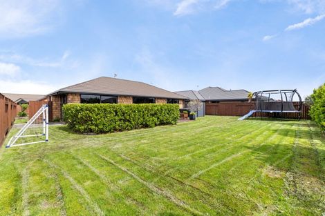 Photo of property in 7 Nevada Way, Kelvin Grove, Palmerston North, 4414