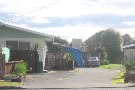 Photo of property in 124 George Street, Hikurangi, 0114