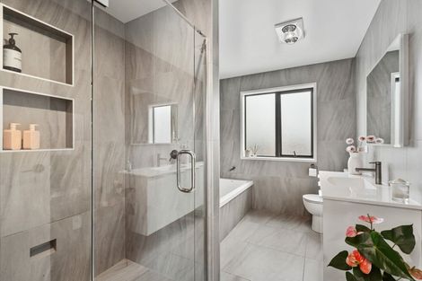 Photo of property in 23 William Gilbert Drive, Mangawhai, 0505