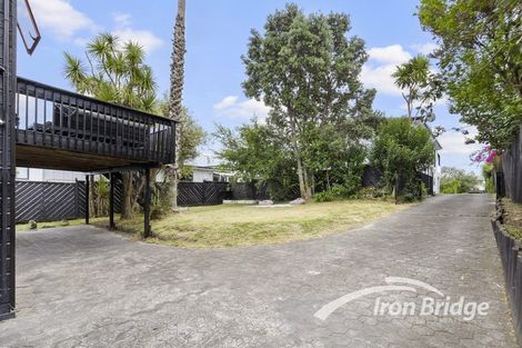 Photo of property in 38a Dakota Avenue, Beach Haven, Auckland, 0626