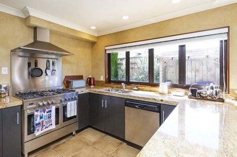 Photo of property in 7 Summerhays Street, Terrace End, Palmerston North, 4410