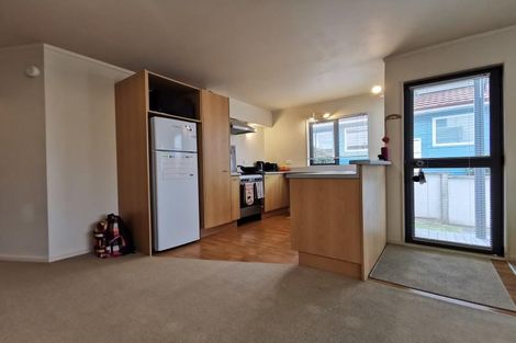 Photo of property in 12 Meadowcroft Grove, Johnsonville, Wellington, 6037