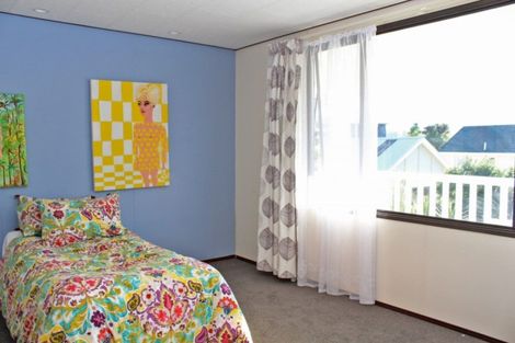 Photo of property in 16 Windsor Drive, Tairua, 3508