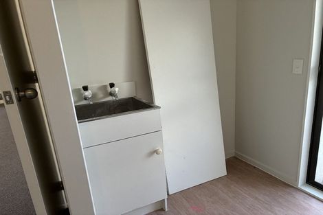 Photo of property in 84 Wharf Road, Te Atatu Peninsula, Auckland, 0610