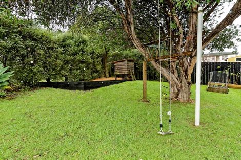 Photo of property in 13 Blease Street, New Lynn, Auckland, 0600