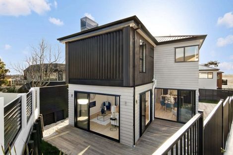 Photo of property in 47a Takutai Avenue, Half Moon Bay, Auckland, 2012