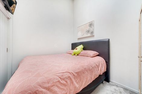 Photo of property in 1/1a Halsey Road, Manurewa, Auckland, 2102