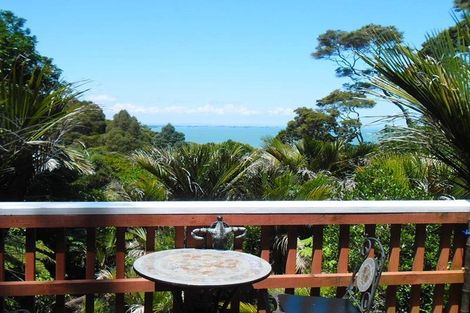Photo of property in 45 Takahe Road, Titirangi, Auckland, 0604