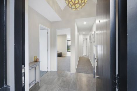 Photo of property in 11 Lookaway Place, Huntsbury, Christchurch, 8022