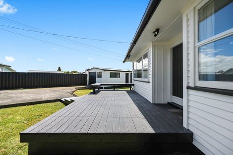 Photo of property in 18 Northolt Road, Fairview Downs, Hamilton, 3214