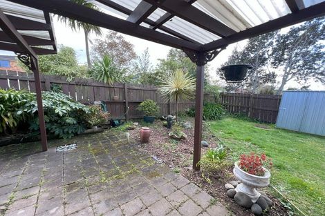 Photo of property in 1/19 Sturm Avenue, Massey, Auckland, 0614