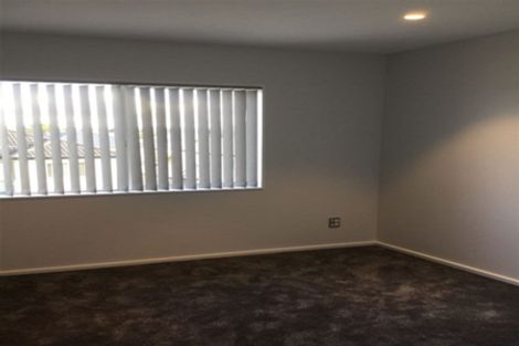 Photo of property in 101 Bordeaux Parade, Te Atatu South, Auckland, 0610