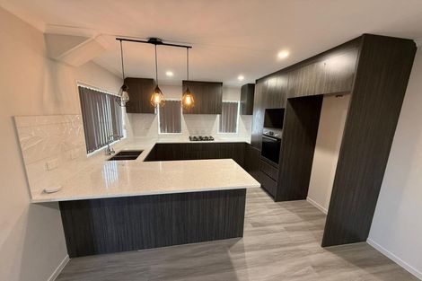 Photo of property in 34b Tawa Crescent, Manurewa, Auckland, 2102