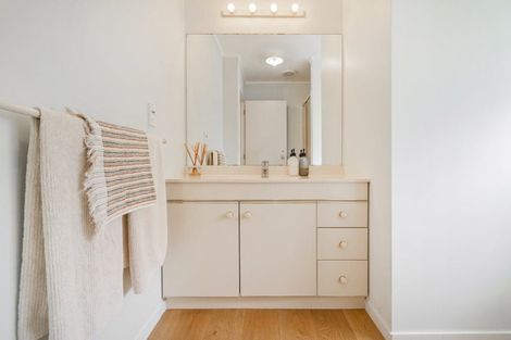 Photo of property in 1 Champion Place, Pauanui, Hikuai, 3579