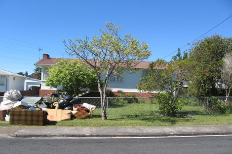 Photo of property in 13 Cobham Crescent, Kelston, Auckland, 0602