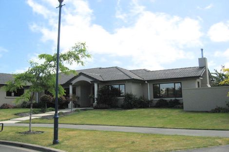 Photo of property in 5 Avon Gate, Russley, Christchurch, 8042