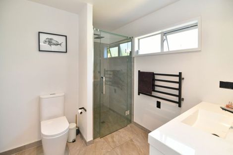 Photo of property in 37 Elliston Crescent, Stanmore Bay, Whangaparaoa, 0932