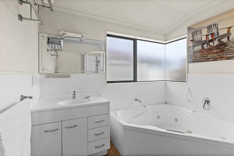 Photo of property in 41a Meeanee Road, Taradale, Napier, 4112