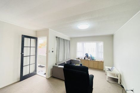 Photo of property in 49 Santiago Crescent, Unsworth Heights, Auckland, 0632