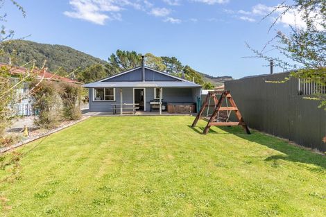 Photo of property in 7 Croft Place, Stillwater, Greymouth, 7805