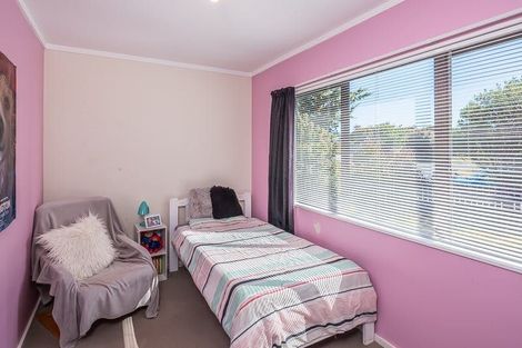 Photo of property in 12 Campbell Avenue, Paraparaumu, 5032