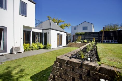 Photo of property in 88 Merivale Lane, Merivale, Christchurch, 8014