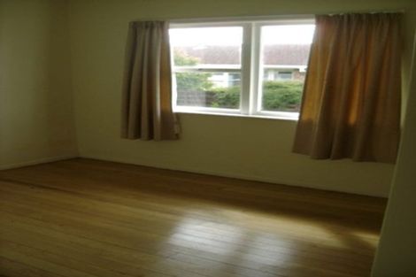 Photo of property in 79 Royal View Road, Te Atatu South, Auckland, 0610