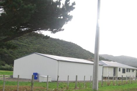 Photo of property in 39 Brookfield Lane, Wainuiomata, 5373