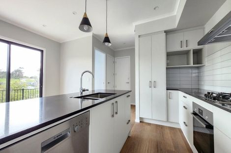 Photo of property in 12 Koreke Close, Kenepuru, Porirua, 5022