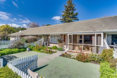 Photo of property in 3/9a Curletts Road, Sockburn, Christchurch, 8042